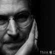 Steve Jobs, lisez sa bio…